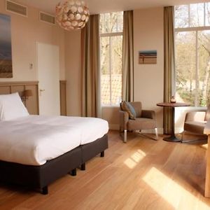 Executive Kamer met Twee Aparte Bedden